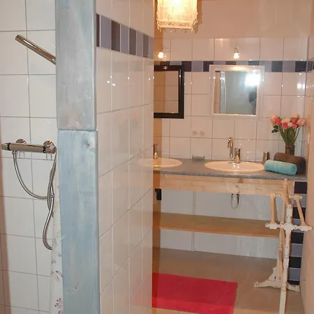 Bed and breakfast Lavandes Et Roses En Quercy Saint-Cernin (Lot)